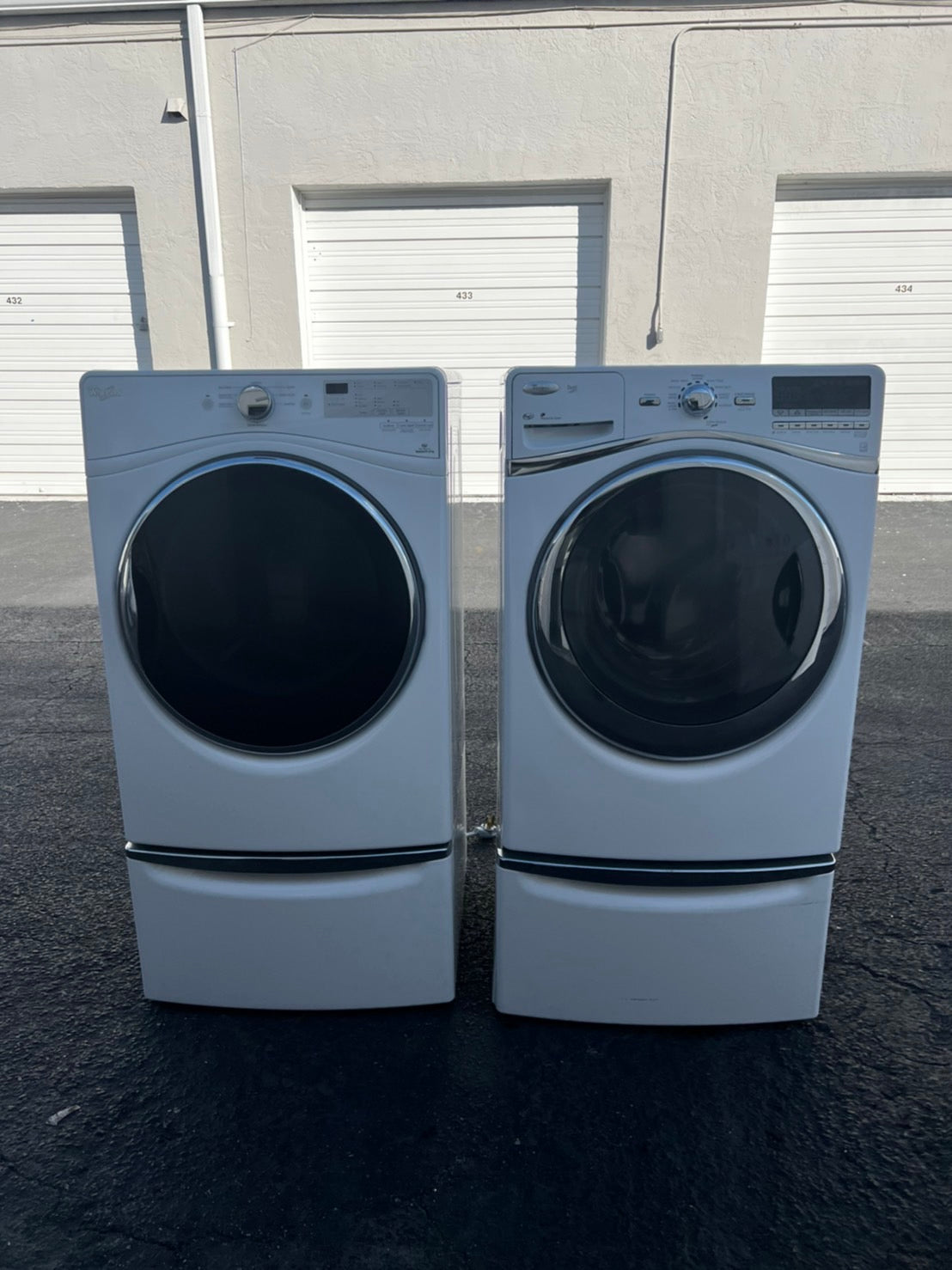 Whirlpool Washer and Dryer Front Load with Pedestal Whirlpool Washer and Dryer Front Load with Pedestal